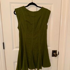 Green Sleeveless Dress